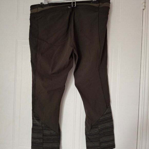 Lululemon leggings 24" - Picture 2 of 6